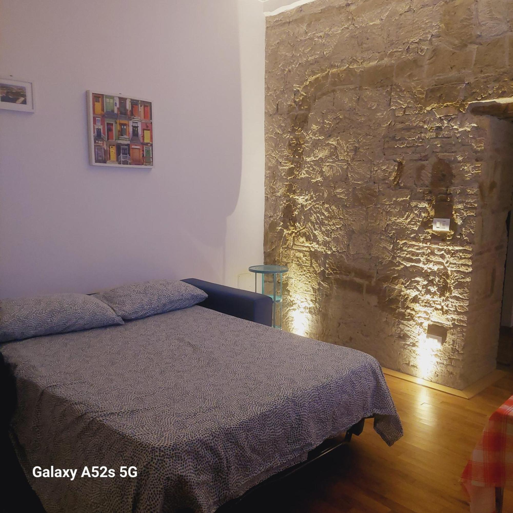 Pignasecca Home Νάπολη Δωμάτιο φωτογραφία